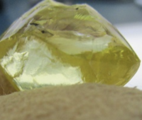 Firestone nalezla velký intenzivně žlutý diamant